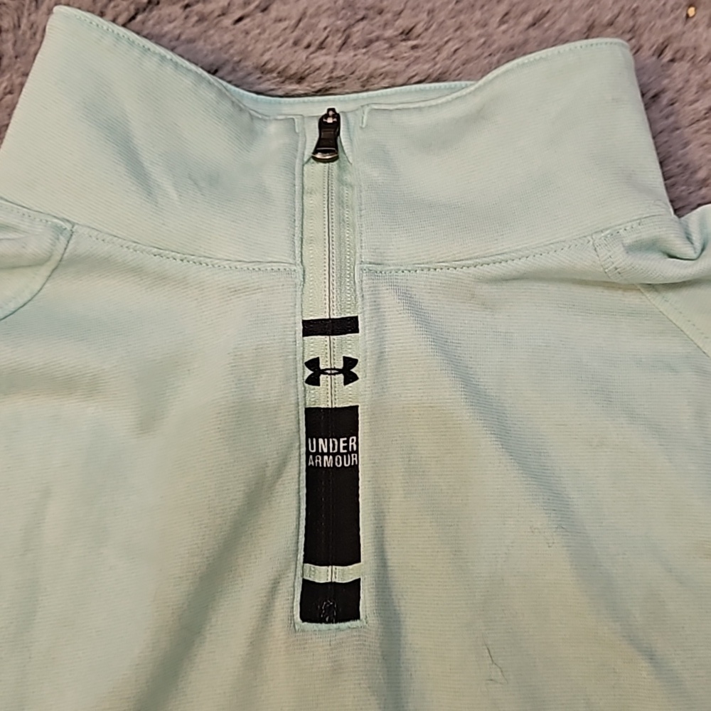 Under Armour 1/4 zip - Picture 2 of 3